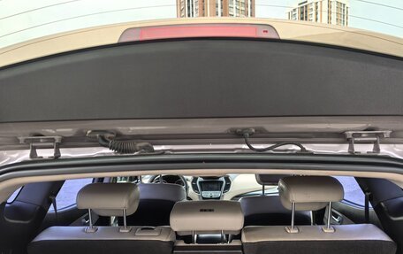 Hyundai Santa Fe III рестайлинг, 2012 год, 1 840 000 рублей, 17 фотография