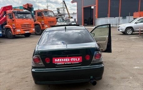 Lexus IS II рестайлинг 2, 2000 год, 1 010 000 рублей, 18 фотография