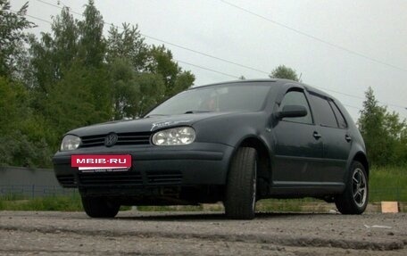Volkswagen Golf IV, 2001 год, 300 000 рублей, 11 фотография