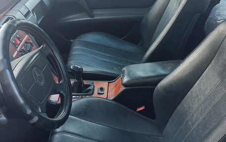 Mercedes-Benz E-Класс, 1998 год, 230 000 рублей, 9 фотография