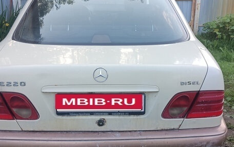 Mercedes-Benz E-Класс, 1998 год, 230 000 рублей, 2 фотография