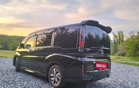 Honda Stepwgn IV, 2016 год, 1 750 000 рублей, 4 фотография