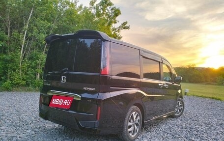 Honda Stepwgn IV, 2016 год, 1 750 000 рублей, 5 фотография