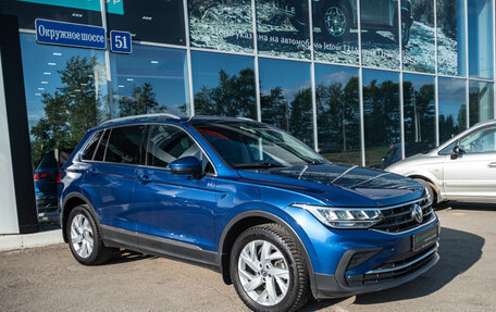 Volkswagen Tiguan II, 2021 год, 2 249 000 рублей, 5 фотография
