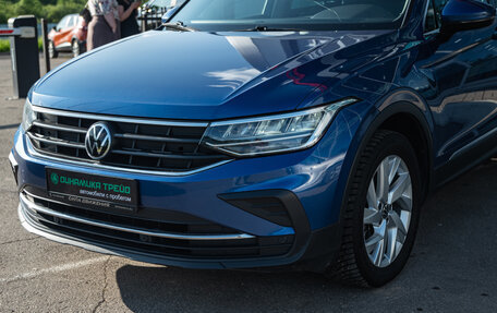 Volkswagen Tiguan II, 2021 год, 2 249 000 рублей, 3 фотография