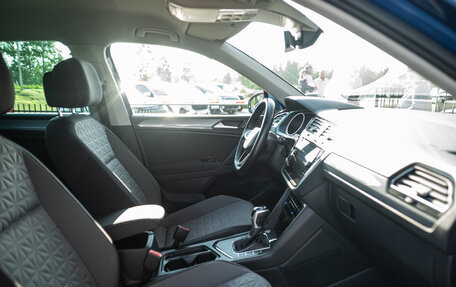 Volkswagen Tiguan II, 2021 год, 2 249 000 рублей, 16 фотография