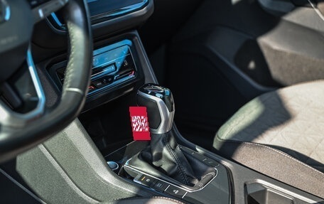 Volkswagen Tiguan II, 2021 год, 2 249 000 рублей, 13 фотография