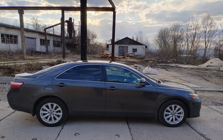 Toyota Camry, 2011 год, 1 650 000 рублей, 3 фотография