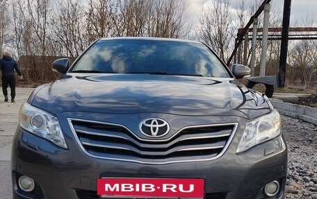 Toyota Camry, 2011 год, 1 650 000 рублей, 4 фотография