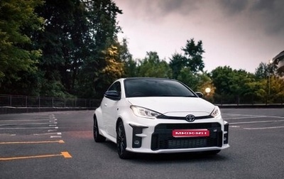Toyota Yaris, 2021 год, 3 000 000 рублей, 1 фотография