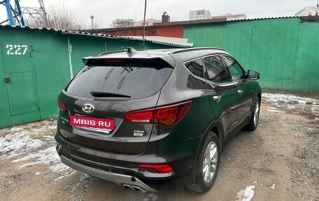 Hyundai Santa Fe III рестайлинг, 2018 год, 2 780 000 рублей, 2 фотография