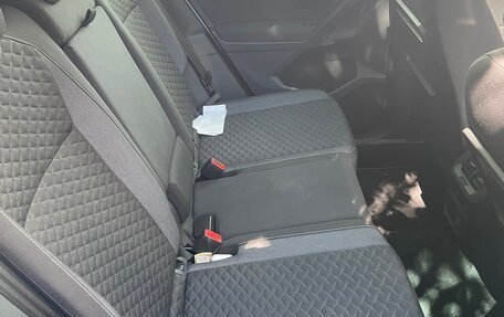 Volkswagen Tiguan II, 2019 год, 2 700 000 рублей, 3 фотография