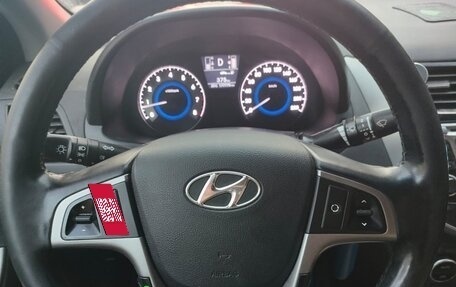 Hyundai Solaris II рестайлинг, 2015 год, 1 010 000 рублей, 10 фотография
