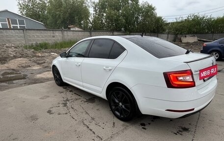Skoda Octavia, 2017 год, 1 790 000 рублей, 2 фотография