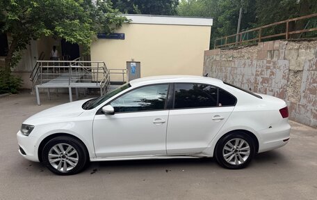 Volkswagen Jetta VI, 2014 год, 1 100 000 рублей, 2 фотография