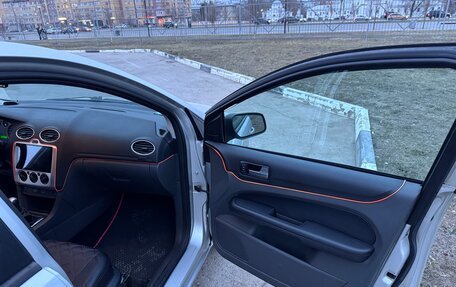 Ford Focus II рестайлинг, 2006 год, 450 000 рублей, 15 фотография