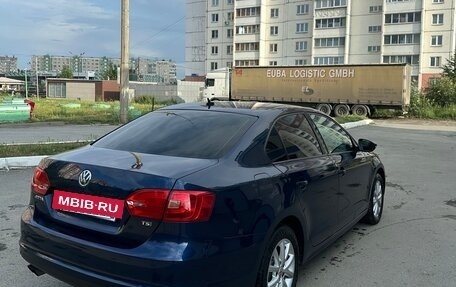 Volkswagen Jetta VI, 2011 год, 1 150 000 рублей, 5 фотография