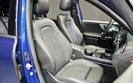 Mercedes-Benz GLB, 2021 год, 2 870 000 рублей, 5 фотография