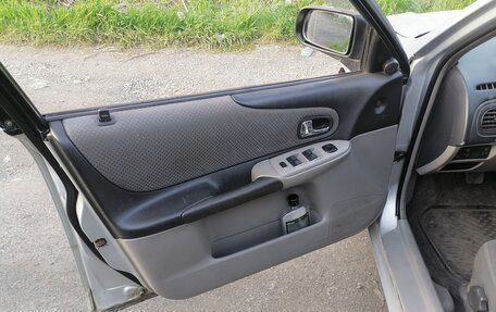 Mazda 323, 2001 год, 250 000 рублей, 7 фотография