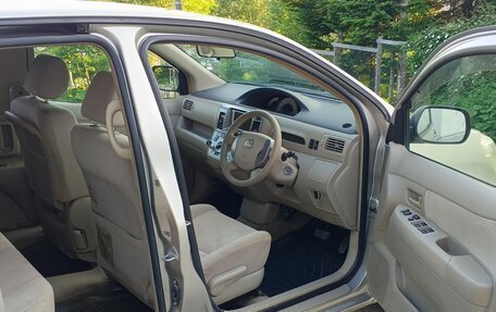 Toyota Raum II, 2003 год, 500 000 рублей, 4 фотография