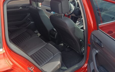Volkswagen Passat B8 рестайлинг, 2016 год, 2 500 000 рублей, 14 фотография