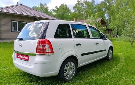 Opel Zafira B, 2011 год, 835 000 рублей, 25 фотография