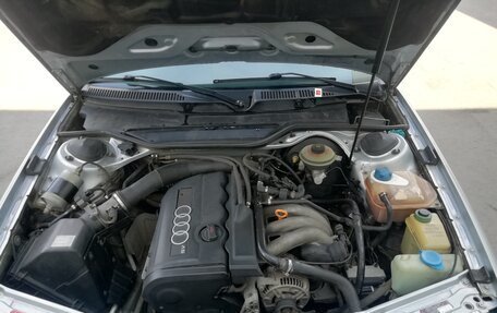 Audi A6, 1996 год, 590 000 рублей, 15 фотография
