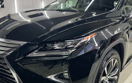 Lexus RX IV рестайлинг, 2019 год, 4 500 000 рублей, 6 фотография