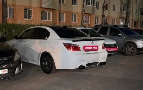 BMW 5 серия, 2006 год, 950 000 рублей, 3 фотография