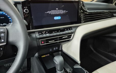 Toyota Camry, 2024 год, 4 380 000 рублей, 14 фотография