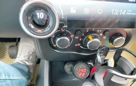 Renault Logan I, 2013 год, 500 000 рублей, 14 фотография