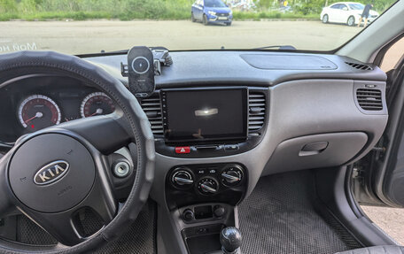 KIA Rio II, 2010 год, 700 000 рублей, 24 фотография