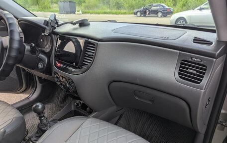 KIA Rio II, 2010 год, 700 000 рублей, 27 фотография