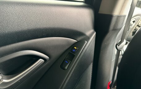 Hyundai ix35 I рестайлинг, 2012 год, 1 320 000 рублей, 27 фотография