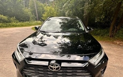 Toyota RAV4, 2021 год, 3 300 000 рублей, 1 фотография