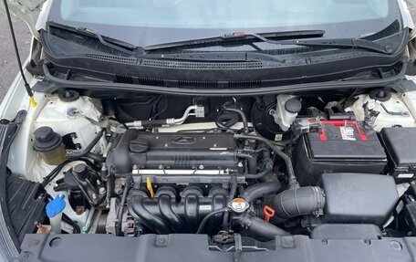 Hyundai Solaris II рестайлинг, 2013 год, 1 000 000 рублей, 8 фотография
