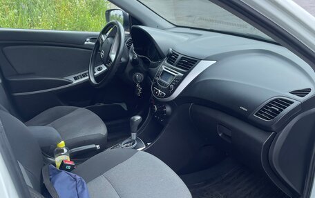 Hyundai Solaris II рестайлинг, 2013 год, 1 000 000 рублей, 15 фотография