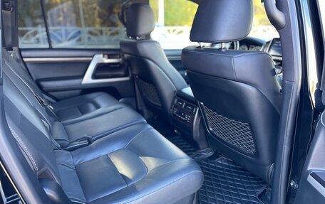 Toyota Land Cruiser 200, 2018 год, 6 700 000 рублей, 22 фотография