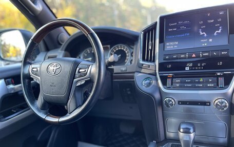Toyota Land Cruiser 200, 2018 год, 6 700 000 рублей, 20 фотография