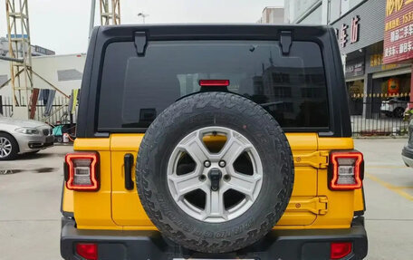 Jeep Wrangler, 2021 год, 3 990 000 рублей, 5 фотография