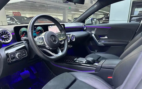Mercedes-Benz A-Класс, 2021 год, 1 850 000 рублей, 4 фотография