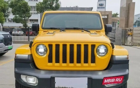 Jeep Wrangler, 2021 год, 3 990 000 рублей, 2 фотография