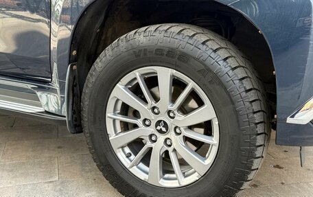 Mitsubishi Pajero Sport III рестайлинг, 2018 год, 3 050 000 рублей, 12 фотография