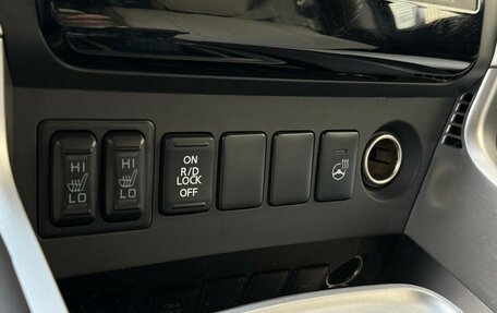 Mitsubishi Pajero Sport III рестайлинг, 2018 год, 3 050 000 рублей, 18 фотография