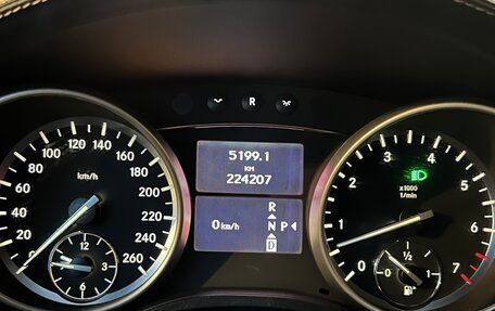 Mercedes-Benz M-Класс, 2011 год, 1 690 000 рублей, 29 фотография