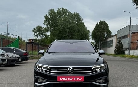 Volkswagen Passat B8 рестайлинг, 2020 год, 4 350 000 рублей, 3 фотография