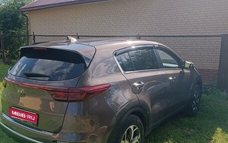 KIA Sportage IV рестайлинг, 2019 год, 2 300 000 рублей, 1 фотография