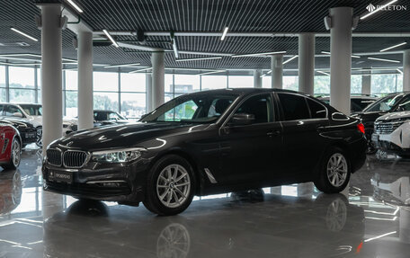 BMW 5 серия, 2019 год, 2 490 000 рублей, 1 фотография