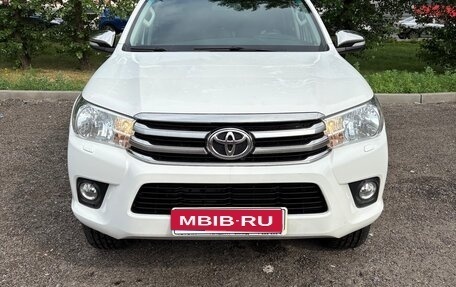 Toyota Hilux VIII, 2016 год, 2 850 000 рублей, 1 фотография