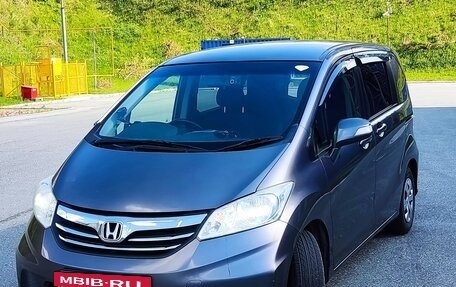 Honda Freed I, 2013 год, 1 220 000 рублей, 2 фотография